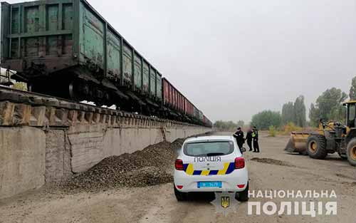 У Лубнах під час розвантажування щебеню з вагону загинув 52-річний чоловік 