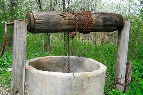 На Полтавщині чоловік впав у криницю