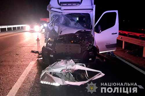 Моторошне зіткнення «Renault Master» та «Isuzu» на Полтавщині: є травмовані