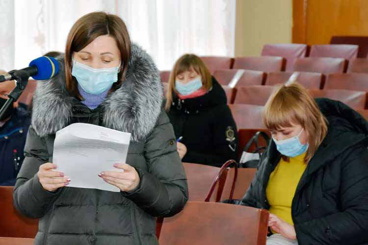 У Пирятині міські депутати затвердили Програму підтримки та розвитку сільської медицини в 2021 році