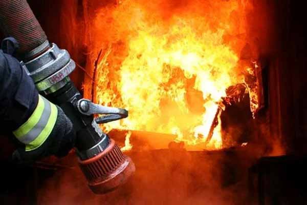  Під час пожежі у сільському будинку на Гребінківщині знайшли тіло жінки