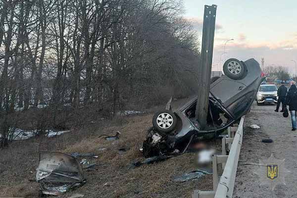 На Полтавщині у смертельній ДТП загинула загинула жінка-пасажир