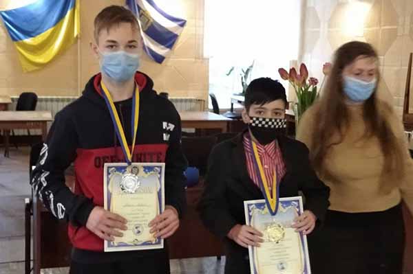 12-річний Андрій Лебедь із Полтави потрапив до трійки кращих спортсменів країни із блискавичної гри в шашки