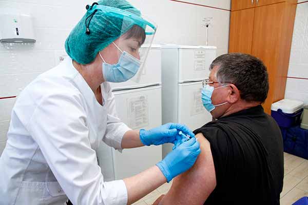 На Полтавщині розпочалася масова вакцинація осіб вікової категорії 65+