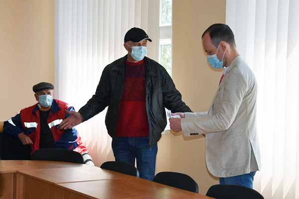 У Пирятині водії швидкої звернулись за допомогою до міського голови