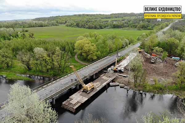 На Полтавщині капітально відремонтують 200-метровий міст через річку Псел
