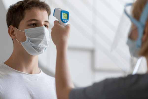 За добу на Полтавщині виявили 61 новий випадок захворювання на COVID-19