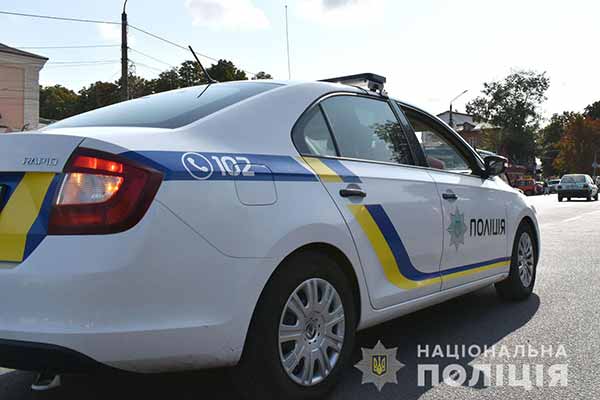 На Полтавщині поліцейські виявили нетверезого водія з підробленим документом на право керування автомобілем
