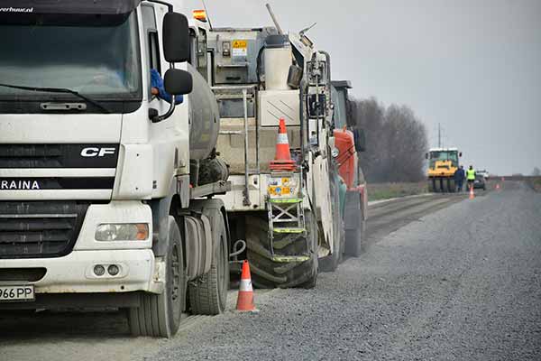 На Полтавщині відновили капітальний ремонт дороги Чорнухи – Лубни