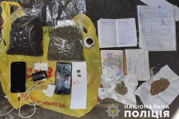 Поліцейські повідомили про підозри «смотрящому» за Полтавським СІЗО та його спільнику 
