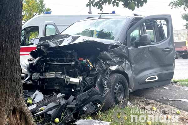 У Полтаві в ДТП травмована пасажирка іномарки: поліція встановлює обставини