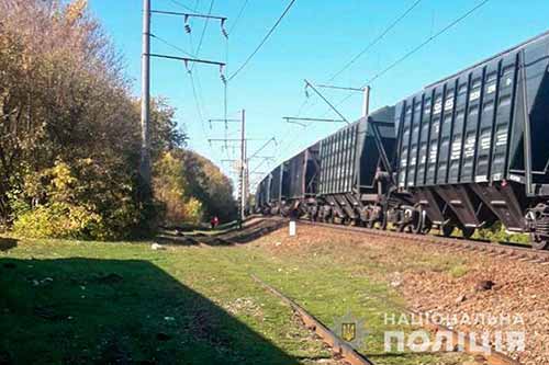 У Полтаві вантажний потяг смертельно травмував 67-річного чоловіка