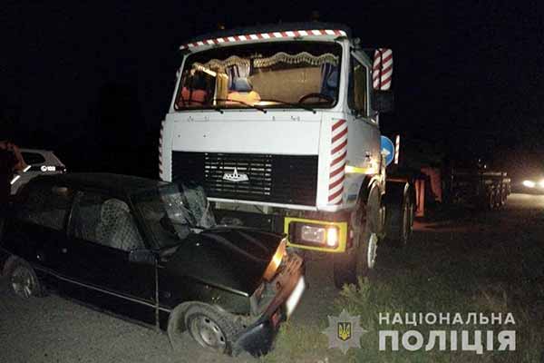 На Полтавщині зіткнулися легковик і вантажівка: водій помер у реанімації