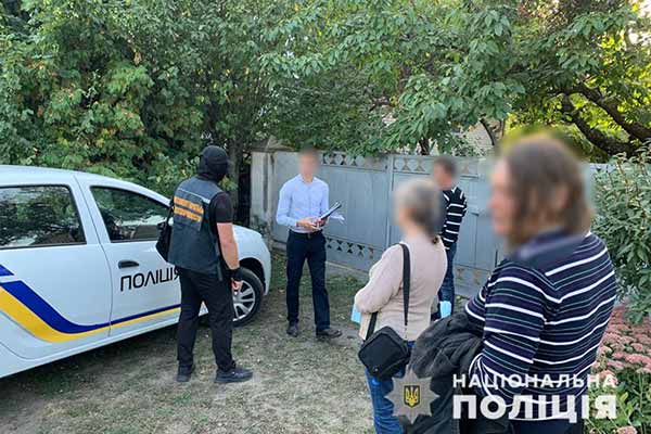 На Полтавщині правоохоронці задокументували факти незаконного продажу лікарських препаратів