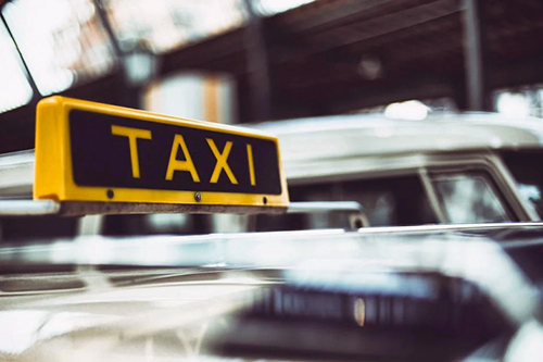 Поліція Полтави розслідує обставини конфлікту між таксистом та пасажиром
