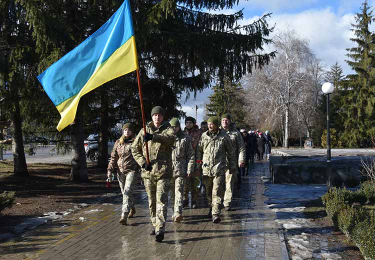 Пирятинці вшанували захисників, які брали участь у боях за Дебальцеве