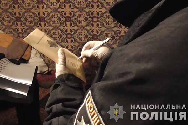 На Полтавщині взято під варту чоловіка, який скоїв умисне вбивство жінки на Лубенщині