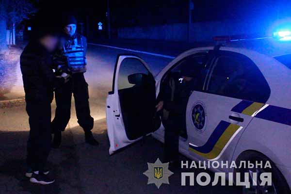 Минулої доби на Полтавщині правоохоронці перевірили понад 800 транспортних засобів