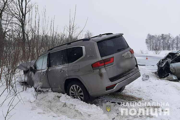 Смертельна ДТП: на Полтавщині зіткнулися Тойота Ленд Крузер та Фольксваген Джета