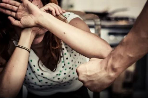 За знущання над дружиною житель Полтавщини отримав півтора року обмеження волі