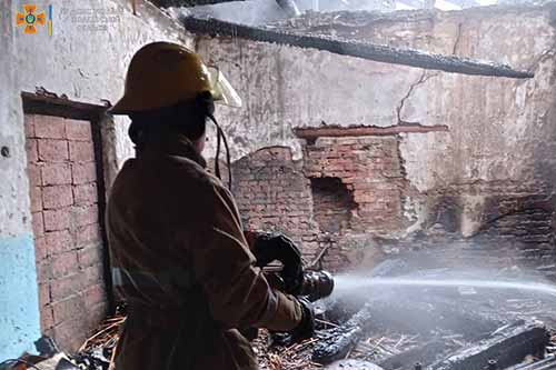 На Лубенщині згоріла будівля магазина 