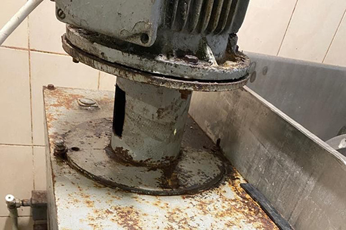 У Миргородському районі тимчасово призупинено діяльність молокопереробного підприємства