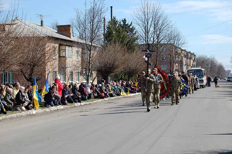 Гребінка провела в останню путь українського захисника, полеглого у бою за вільну Україну