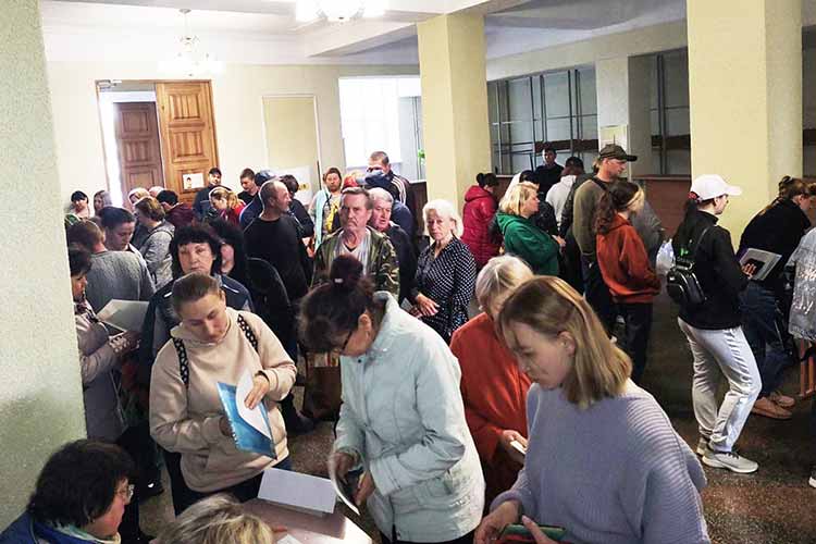 У всіх 60 громадах області зареєстровані переселенці отримають продуктові набори від Полтавської ОВА