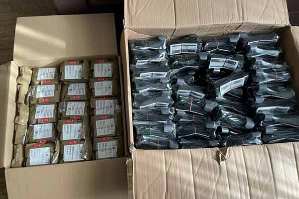 До сил ТрО Полтавщини передали 200 швейцарських бандажів