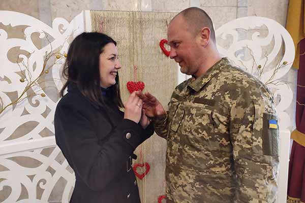 З початку війни на Полтавщині побралися 1852 пари