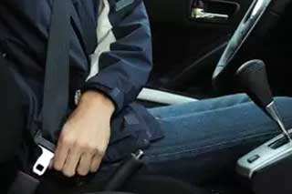 Пристебнись! Пасок безпеки рятує життя!