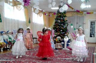 Новорічні ранки в ЗДО "Веселка" 