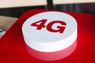 Порошенко повідомив про початок запуску 4G Україні