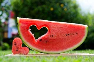 Ознаки хорошого кавуна: як вибрати стиглий і смачний кавун