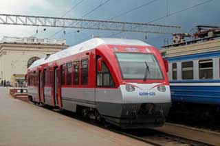 "Укрзализныця" обещает летом запустить рельсовый автобус в Польшу