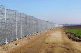 Україна закінчує будівництво "Стіни" на кордоні з Росією