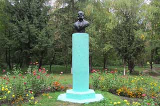 Таємниця княжни з Веселого Подолу: кому подарувала сережки з прокляттям Кітті Мещерська 