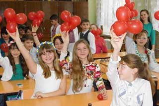 Гребінківська ЗОШ №4: Велике і прекрасне слово – МАТИ