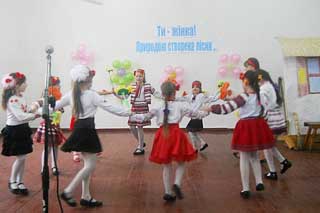 Кулажинська ЗОШ: Жінка – природою створена пісня…