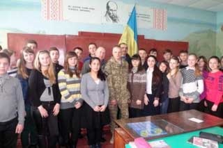 Гребінківська ЗОШ №4: Зустріч із захисником Держави