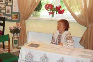 Справжній учитель - це той, хто щиро любить дітей і свою професію