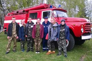 Тарасівська школа: Участь шкільної команди в районному огляді-конкурсі ДЮП