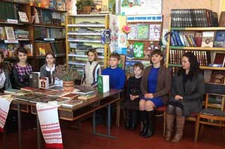 Літературна година «Все, що душа довірила словам»