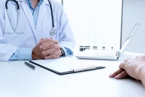 Рак горла: симптомы и лечение заболевания