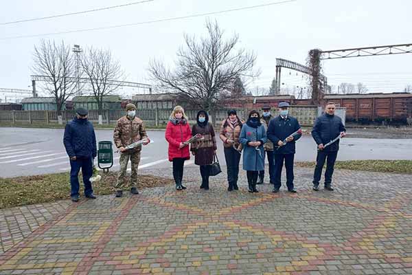 21 листопада вся Україна відзначає День Гідності та Свободи 21 листопада вся Україна відзначає День Гідності та Свободи