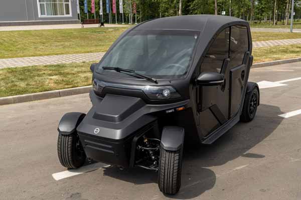 електромобіль UV-4