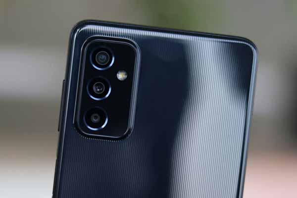 Samsung Galaxy M52 5G: Samsung Galaxy M52 5G: