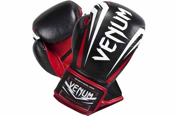 боксерские перчатки Venum