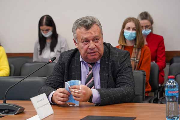 Підвищення заробітної плати медикам в освітніх закладах