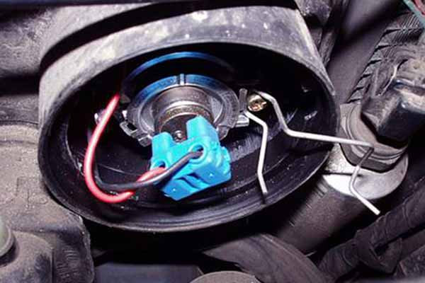 Не світять фари